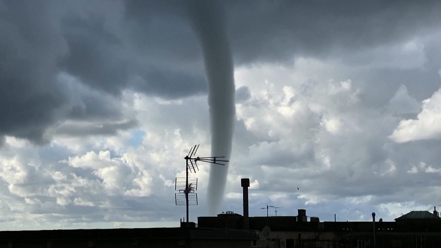 Seltenes Wetterphänomen in Genua