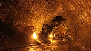 نفق بركاني في هاواي