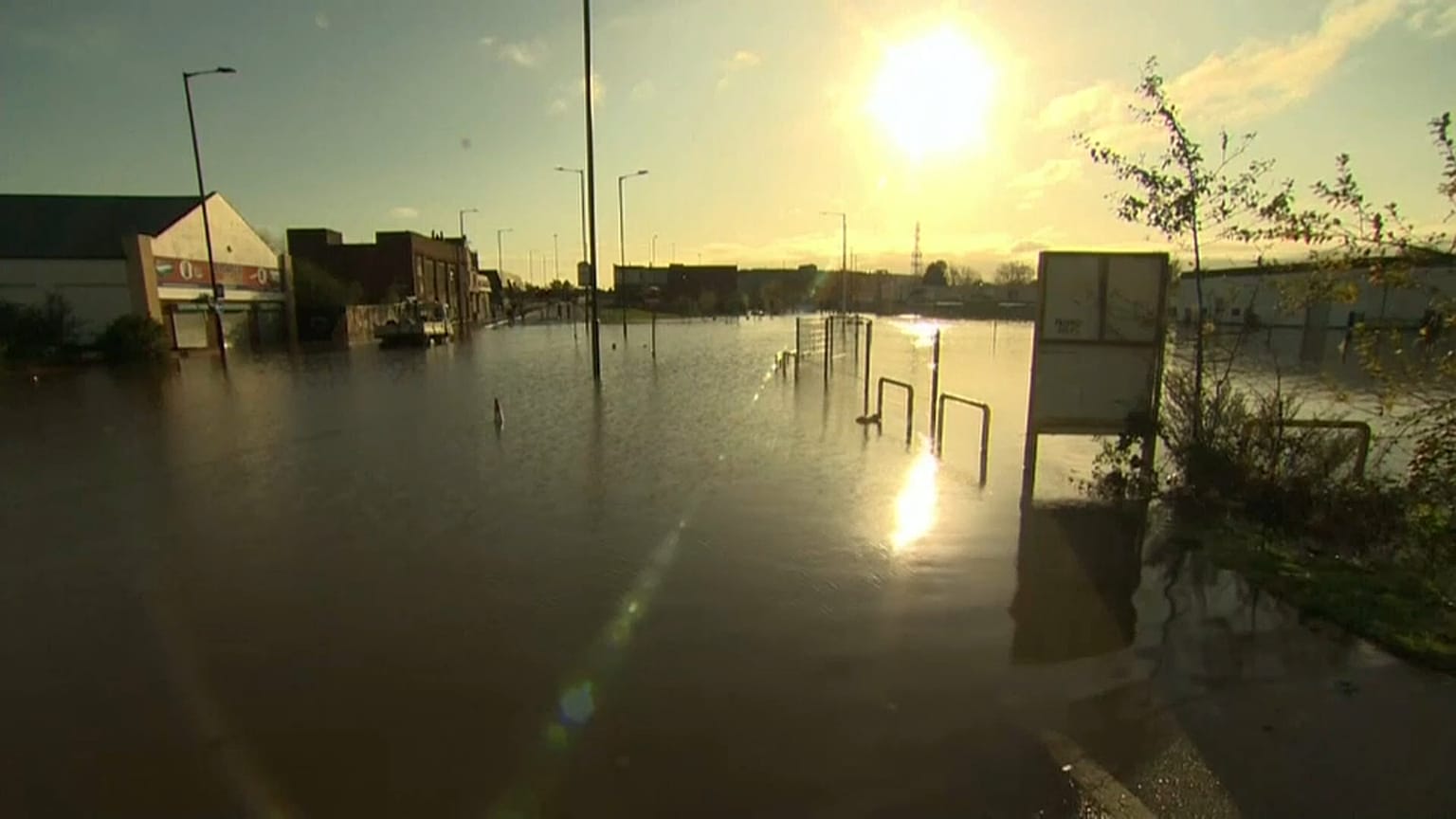 Las inundaciones en Inglaterra se cobran la vida de una mujer