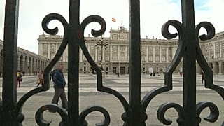 Tensão política e social marcam dia de eleições em Espanha