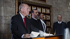 Anıtkabir'de düzenlenen devlet törenine katılan Cumhurbaşkanı Recep Tayyip Erdoğan, Anıtkabir Özel Defterini imzaladı