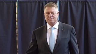 Клаус Йоханнис лидирует на президентских выборах в Румынии