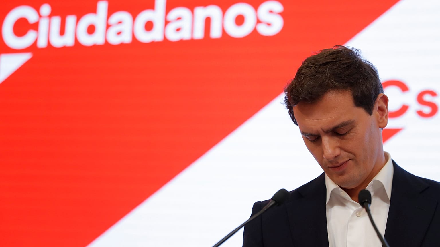 Meghatódottan távozik a Ciudadanos elnöke