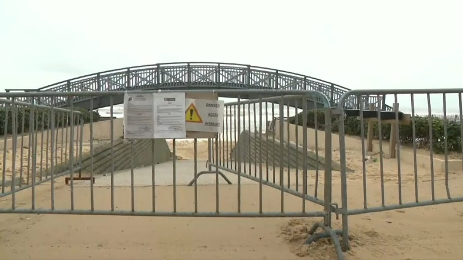 Kokain-Alarm: Schon 800 kg in kleinen Päckchen am Strand gefunden