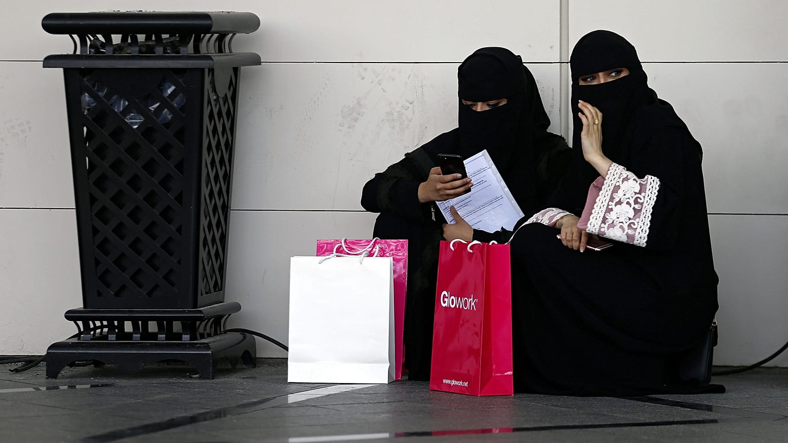 السعودية تنأى بنفسها عن تسجيل رسمي صنف النسوية على أنها تطرف