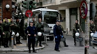 Αστυνομικοί συμμετέχουν σε επιχείρηση εκκένωσης κατάληψης κτηρίου στον οδό Μπουμπουλίνας 42 στα Εξάρχεια , Τρίτη 12 Νοεμβρίου 2019. ΑΠΕ-ΜΠΕ/ΑΠΕ-ΜΠΕ/Παντελής Σαίτας