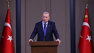 Türkiye Cumhurbaşkanı Recep Tayyip Erdoğan, ABD'ye hareketinden önce Esenboğa Havalimanı'nda gazetecilere açıklamalarda bulundu.