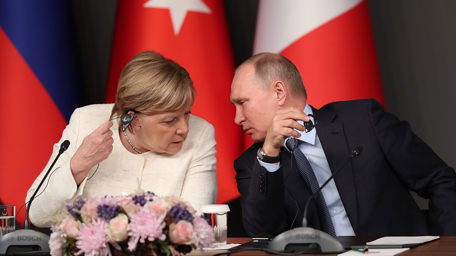 Különleges státuszt biztosítana Merkel és Putyin az ukrán szakadár területeknek