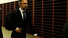 Προανακριτική Novartis: Ξεκίνησε η κατάθεση Φρουζή