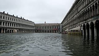 La plaza de San Marcos, un lago