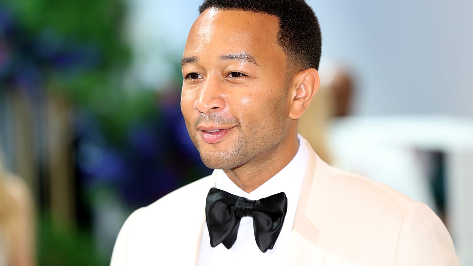 Amerikan People dergisi, oyuncu ve şarkıcı John Legend’ı 'yaşayan en seksi erkek' seçti