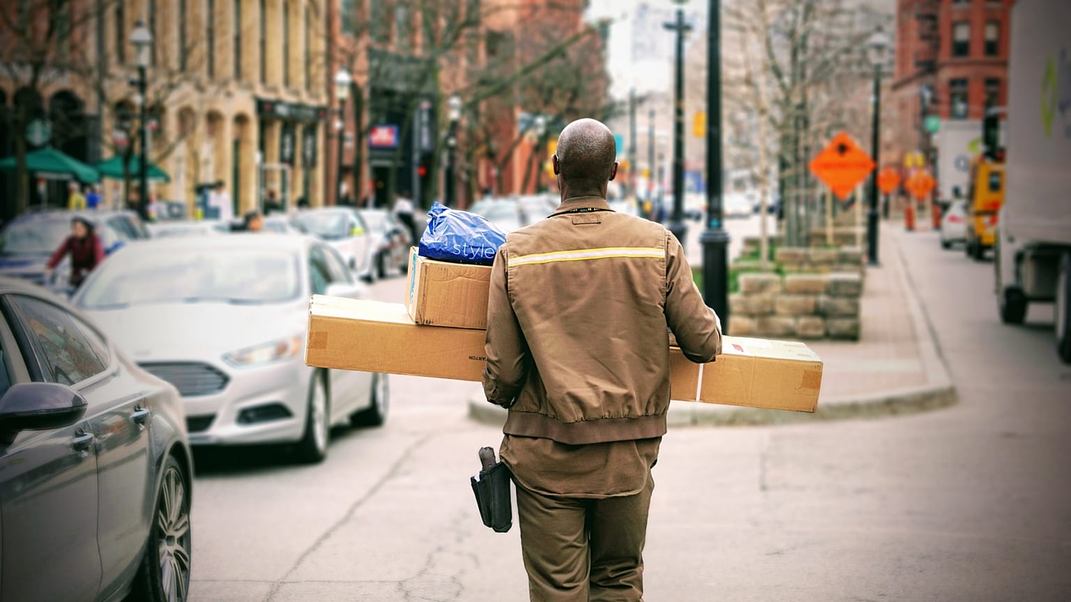 An increase in returns means more CO2 is emitted as part of the delivery process