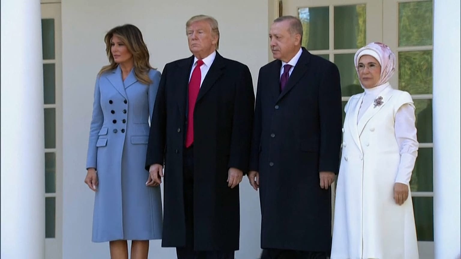Erdogan, "un amico" alla Casa Bianca. I curdi: "Ancora bombe turche"