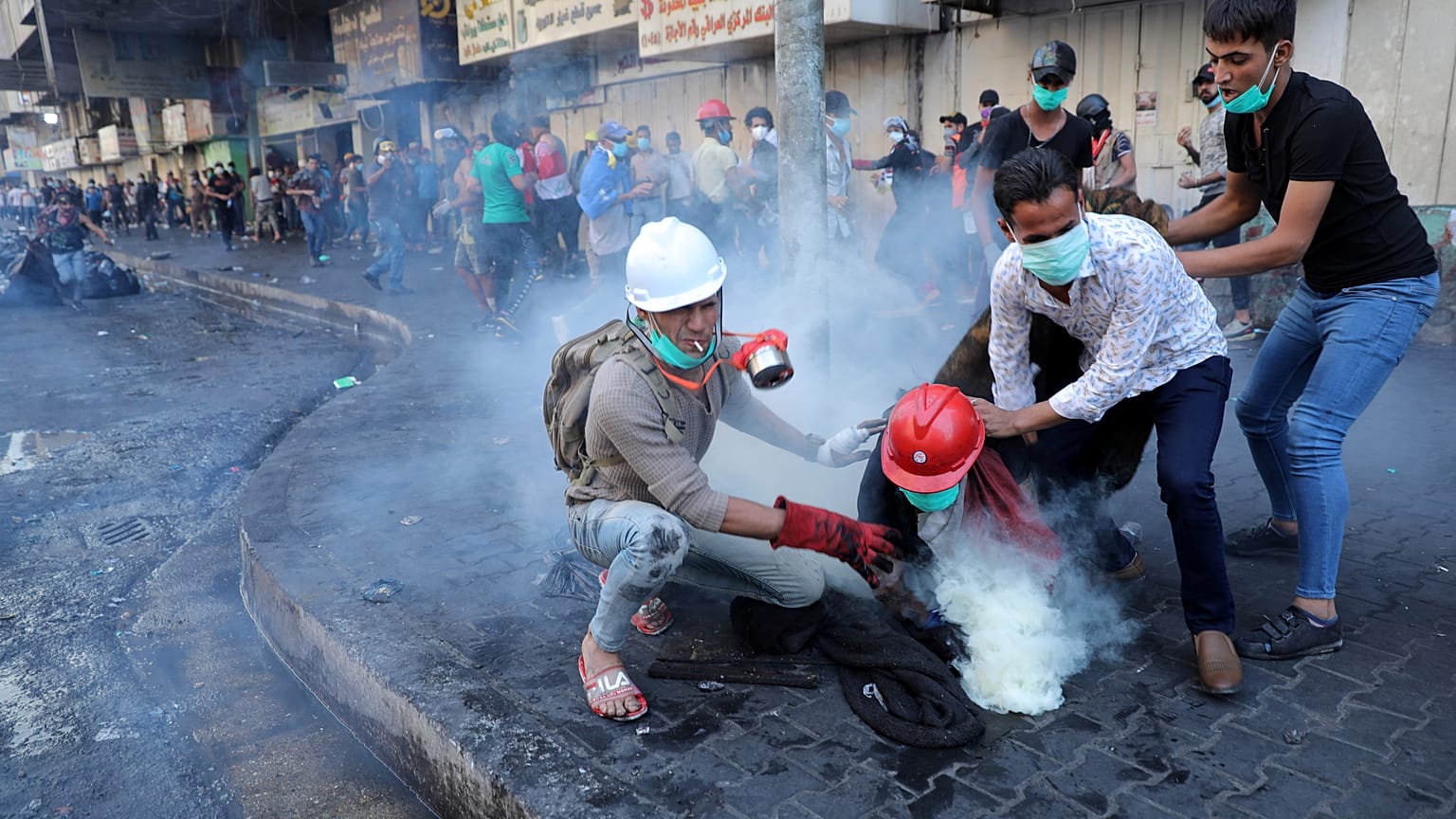 مصادر طبية: أربعة قتلى على الأقل وإصابة العشرات في مظاهرات ببغداد
