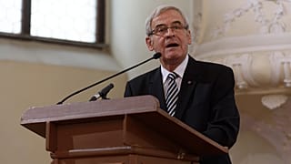 Tőkés László a kolozsvári unitárius templomban