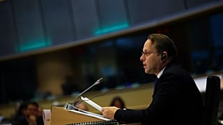 Várhelyi Olivér magyar biztosjelölt az EP szakbizottsági meghallgatáson