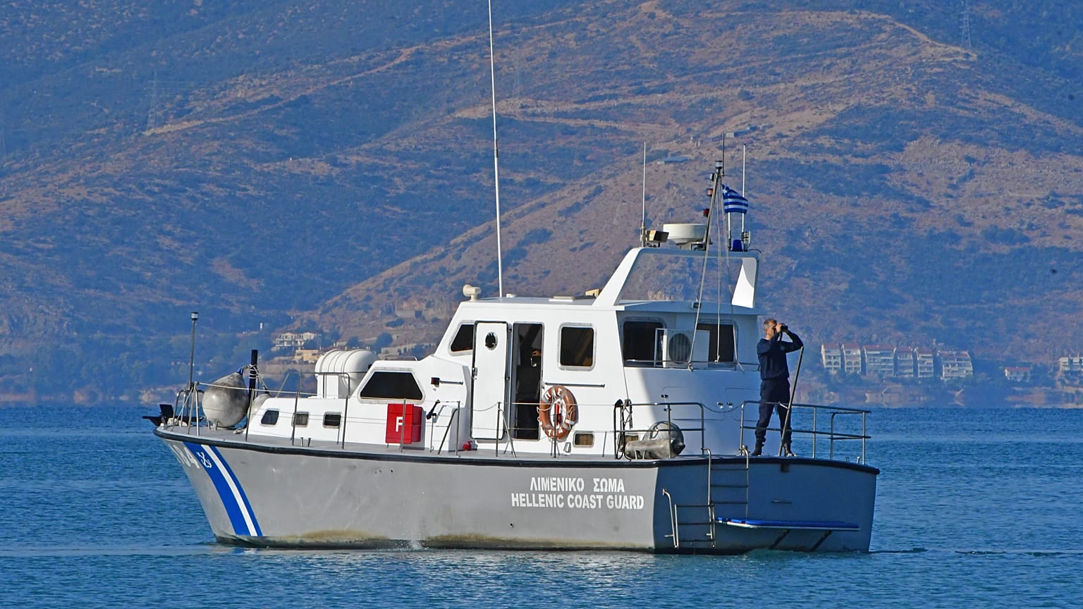 Σκάφος του λιμενικού σώματος 