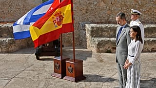 Felipe VI se reúne por "sorpresa" con Raúl Castro antes de dejar Cuba