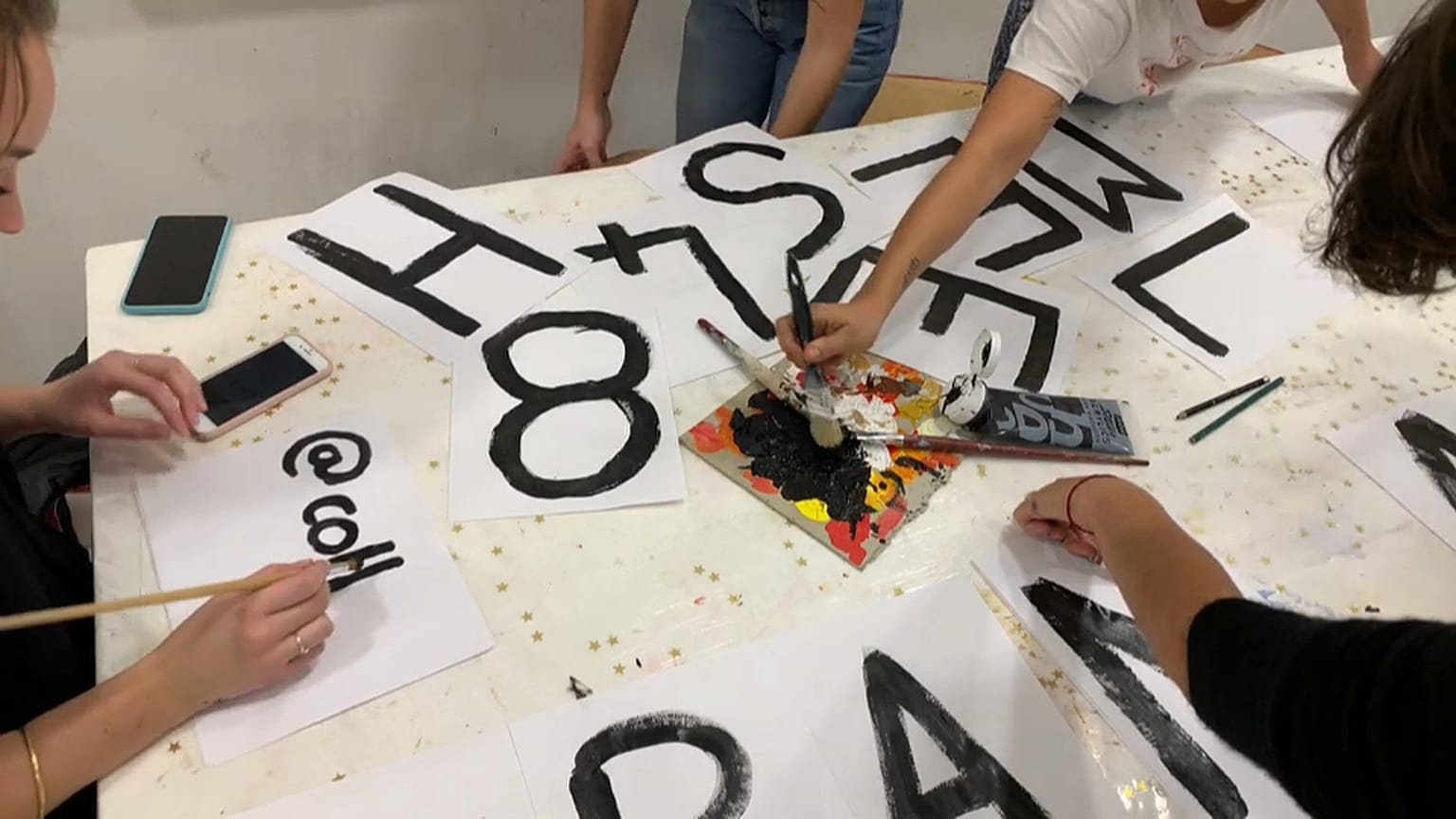 Μία γυναίκα κάθε δύο ημέρες, θύμα ενδο-οικογενειακής βίας στη Γαλλία