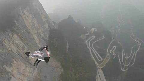 Jet-propelled French adventurers fly through world's highest cave