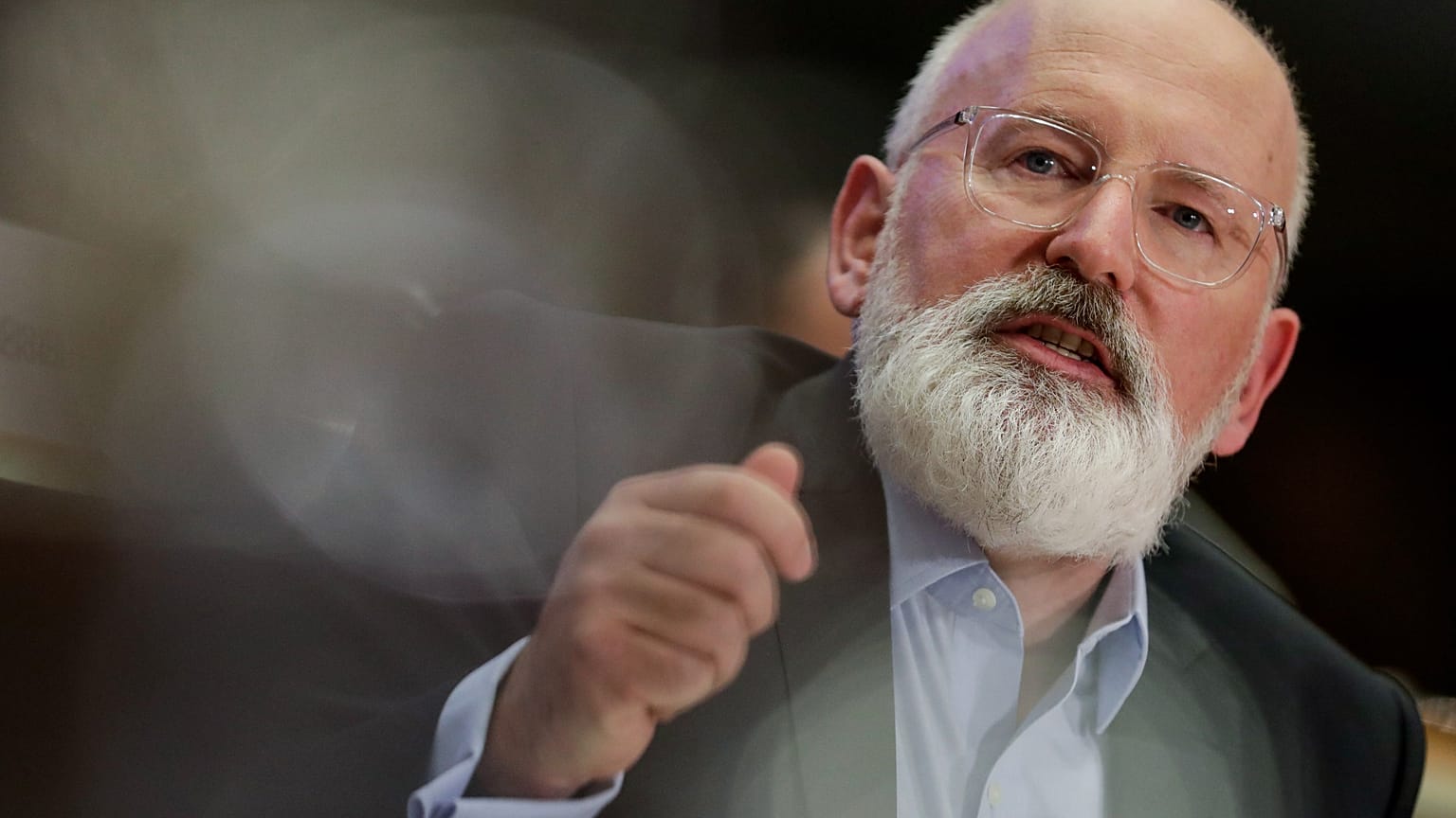 Timmermansszal találkozik Soros hétfőn Brüsszelben
