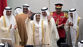 جابر المبارك الحمد الصباح يعتذر لأمير الكويت عن تعيينه رئيسا لمجلس الوزراء