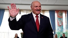 Belarus Cumhurbaşkanı Alexander Lukashenko genel seçimler için başkent Minsk'te oy kullandı