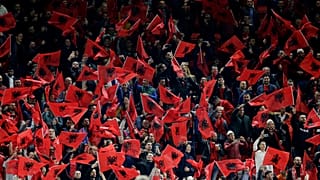Arnavutluk taraftarı Fransa milli marşını ıslıkladı