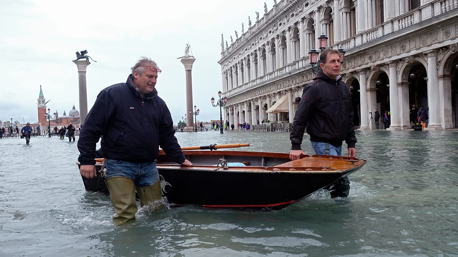L'Italie sort la tête de l'eau après des inondations historiques