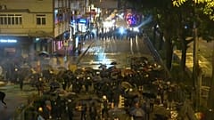 "Londra interferisce su Hong Kong", accusa Pechino