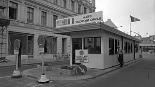 Berlin, Grenzübergang Checkpoint Charlie, 1988