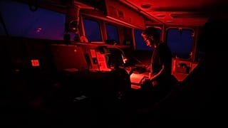 A bordo di Aita Mari, la nave salvataggio della Ong spagnola che sfida il governo