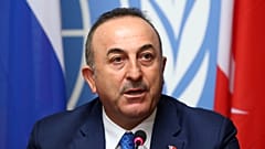 Τσαβούσογλου: «Δεν αγοράσαμε τους S-400 για να τους κρατήσουμε στο κουτί»