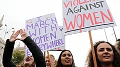 Frauen protestieren gegen Gewalt an Frauen - Madrid, 25.11.2018