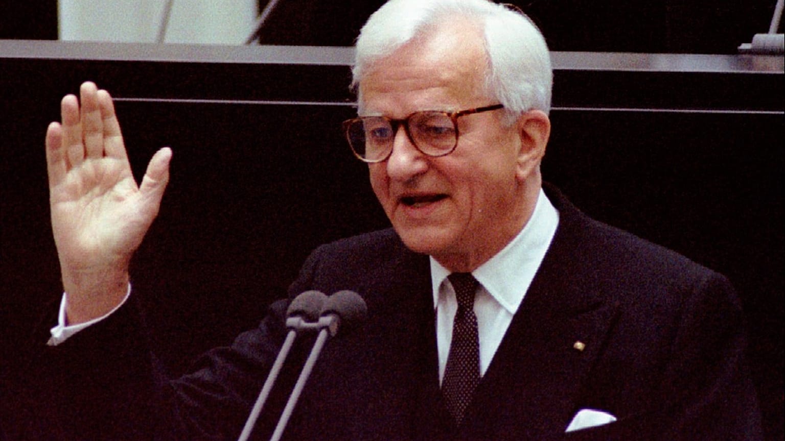 Von Weizsaecker