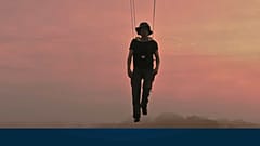 Wandern auf Wolken – Grenzerfahrungen des Performancekünstlers Abraham Poincheval