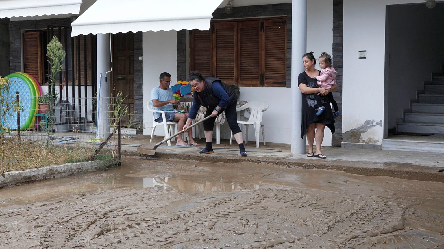 Θεσσαλονίκη: Δεκάδες κλήσεις στην Πυροσβεστική για άντληση υδάτων