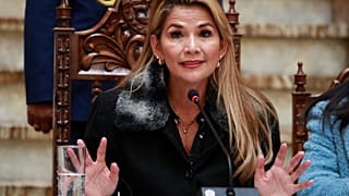 La presidenta interina de Bolivia Jeanine Áñez
