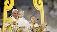 El papa denuncia las lacras sociales de Tailandia en su viaje más largo y esperado
