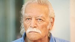 Σοβαρή αλλά σταθερή η κατάσταση της υγείας του Μανώλη Γλέζου - Παρατείνεται η νοσηλεία του