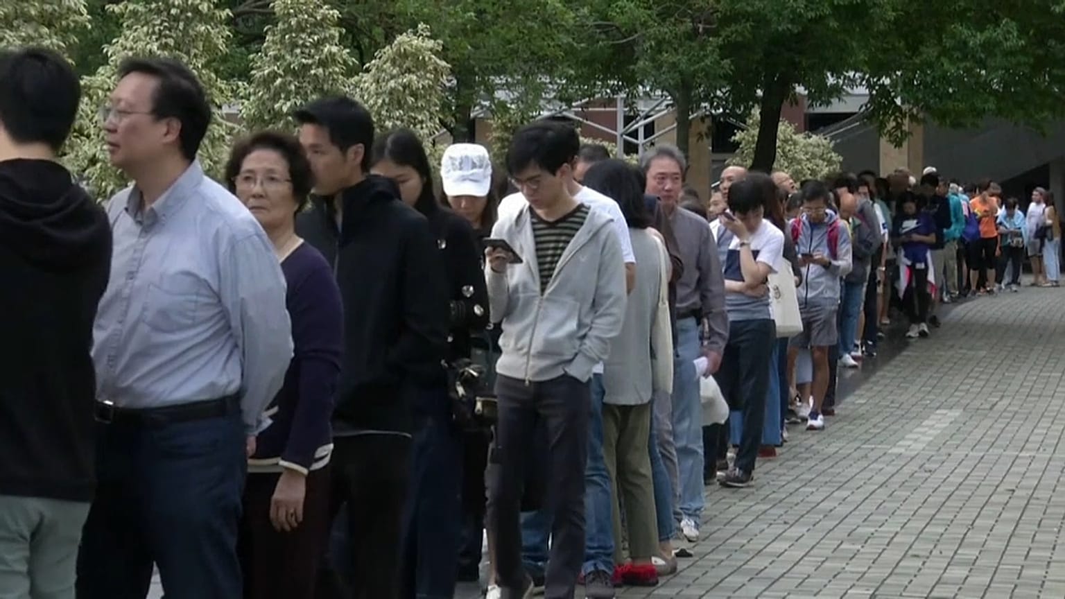 Hong Kong: urne chiuse, affluenza record al 71%