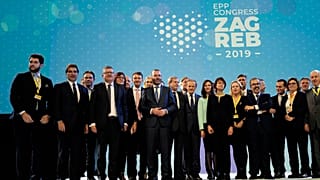 Csoportkép az EPP zágrábi tisztújító konferenciájáról 2019 november 21-én