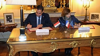 وزير الدفاع العراقي نجاح الشمري ووزيرة الجيوش الفرنسية خلال زيارة المسؤول العراقي لباريس. 15/11/2019