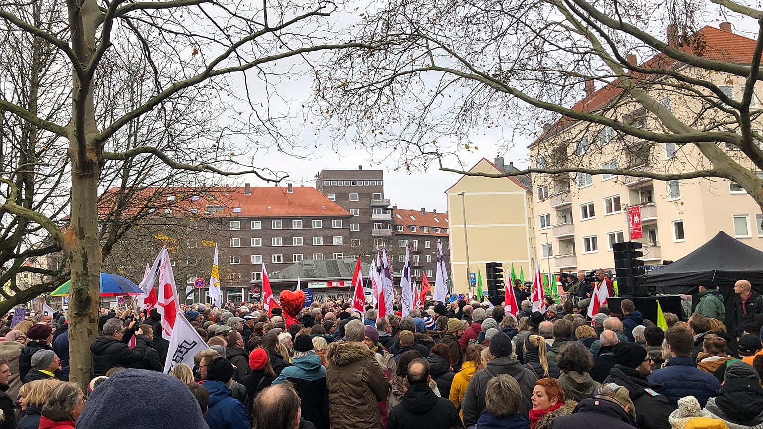 Für Pressefreiheit: 7.000 bei Demo gegen NPD-Aufmarsch in Hannover