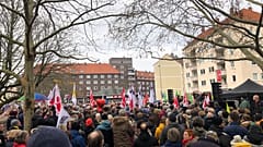 Far-right NDP extremists were vastly outnumbered by counter-protesters in Hannover, Germany