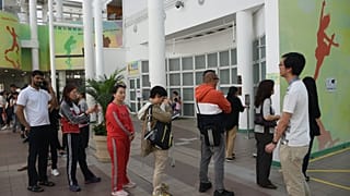 Eleições distritais de Hong Kong registam forte afluência