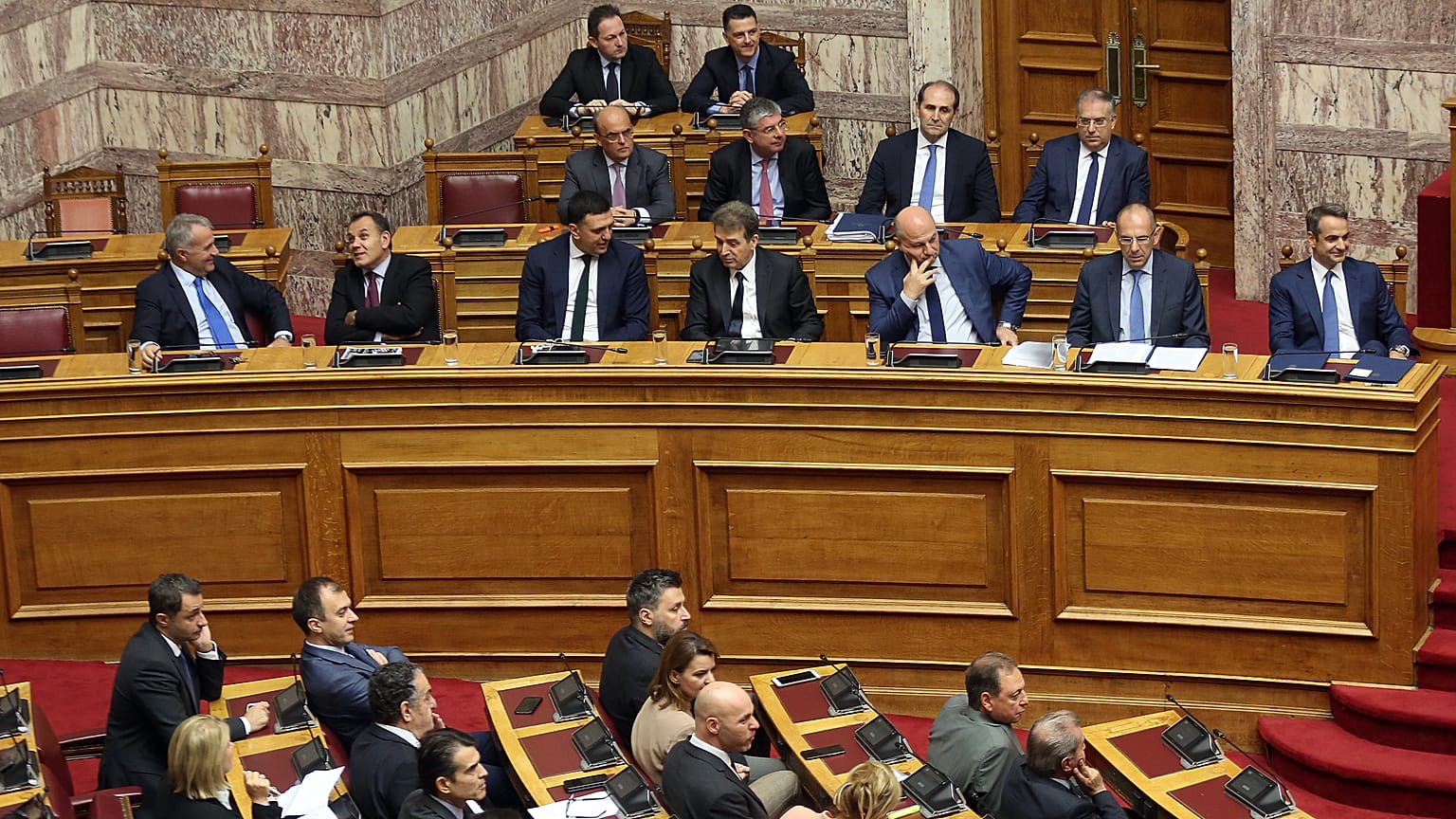 Τη Δευτέρα η Ολομέλεια σφραγίζει τον νέο συνταγματικό χάρτη της χώρας