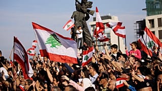 من الاحتفال أمس بعيد الاستقلال في ساحة الشهداء في وسط بيروت 