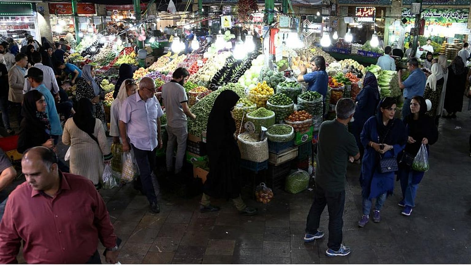 آغاز موج جدید گرانی در ایران یک هفته پس از جهش قیمت بنزین