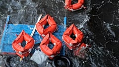 Flüchtlingsboot kentert vor Lampedusa: Mindestens fünf Tote